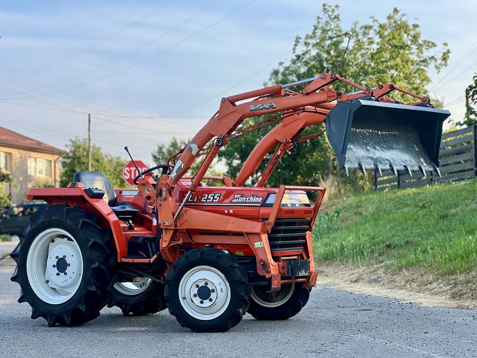Tractor,tractoras kubota L-255,incarcator frontal,4x4,servodirectie,inversor,26cp,yanmar,iseki