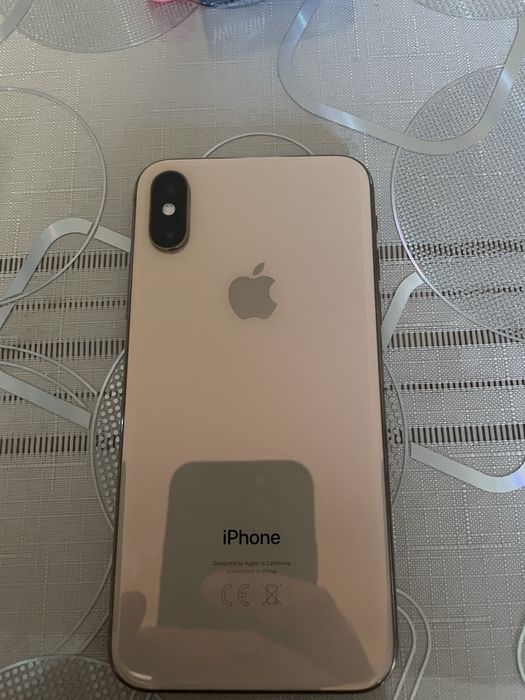 Телефон iPhone XS