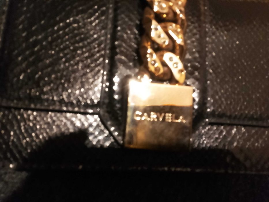 Geanta dama Carvela