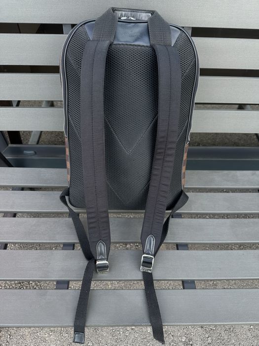 Louis Vuitton 100% оригинална раница