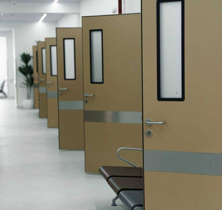 Двери для медицинских и учебных заведений