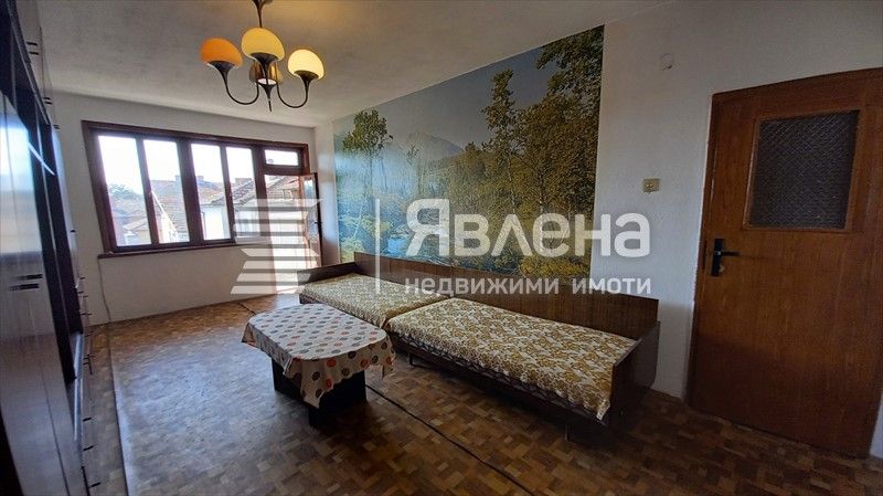 Жилищен имот без такса поддръжка в широк център Царево