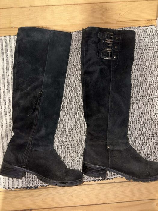 Дамски ботуши от велур