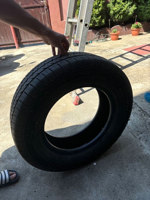 Anvelopă All Season