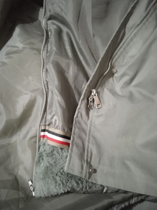 ПРОДАМ пуховик женский.