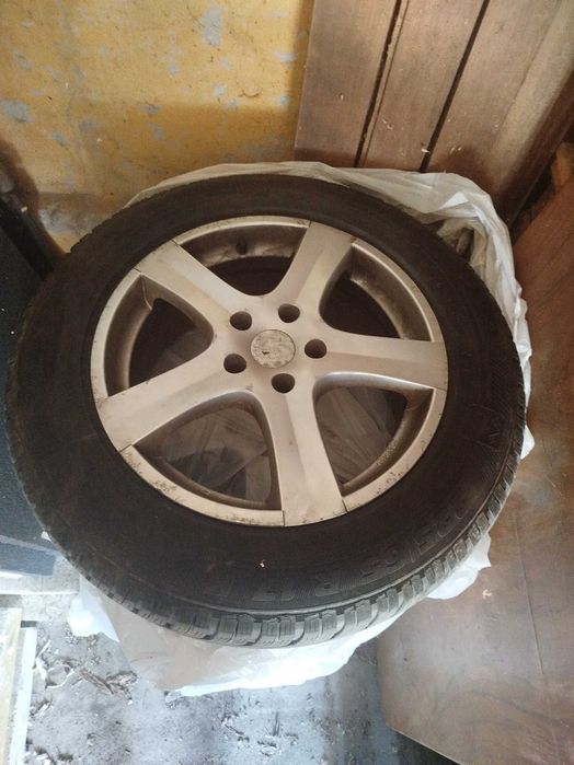 De vanzare 4 anvelope de iarna Semperit 225 65 R17 SUV