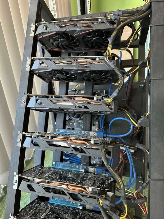 Rig - РИГ за копаене на криптовалути: Gigabyte GV-RX580 Gaming 8GB