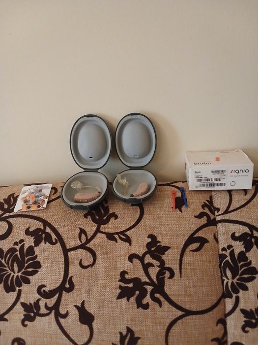 Продается лечебный слуховой аппарат