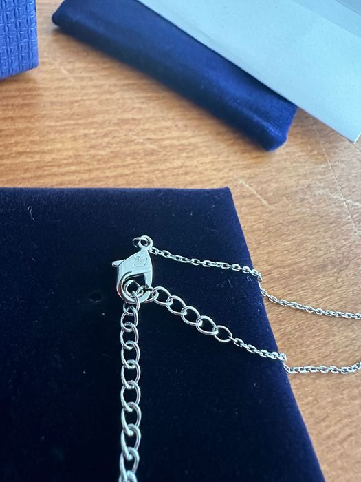 Колие Сваровски - Swarovski бял лебед