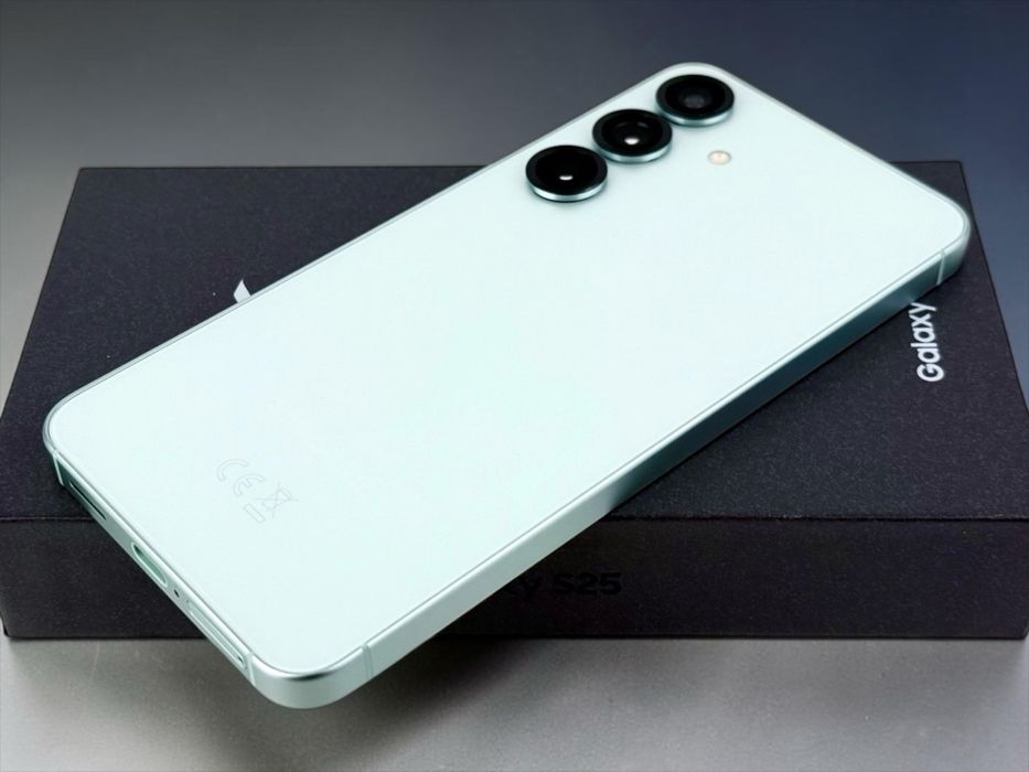 НОВ! Samsung Galaxy S25 5G 128GB 12RAM Mint 2г. Гаранция!