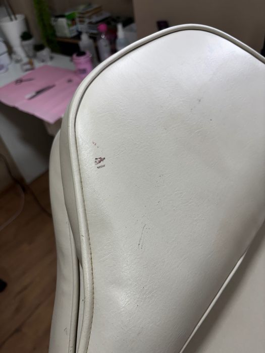 Козметична кушетка