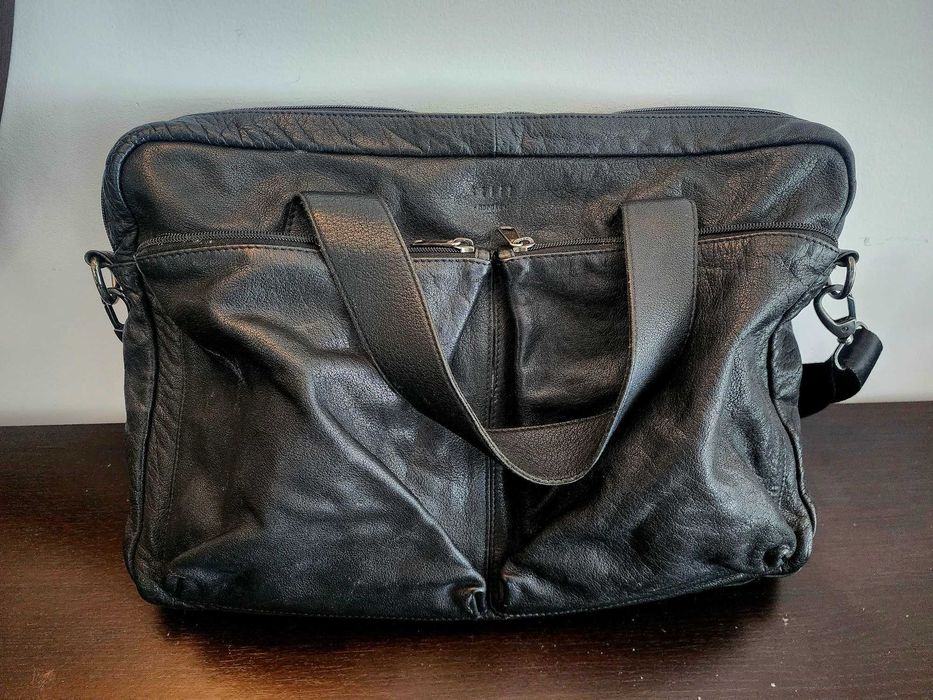 Продавам кожена чанта StiLL естествена кожа.