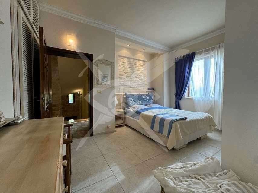 Къща - м-т Ален мак - 151833