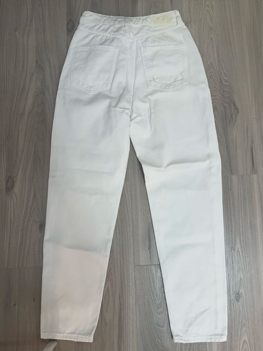 Blugi albi Mom Fit Zara