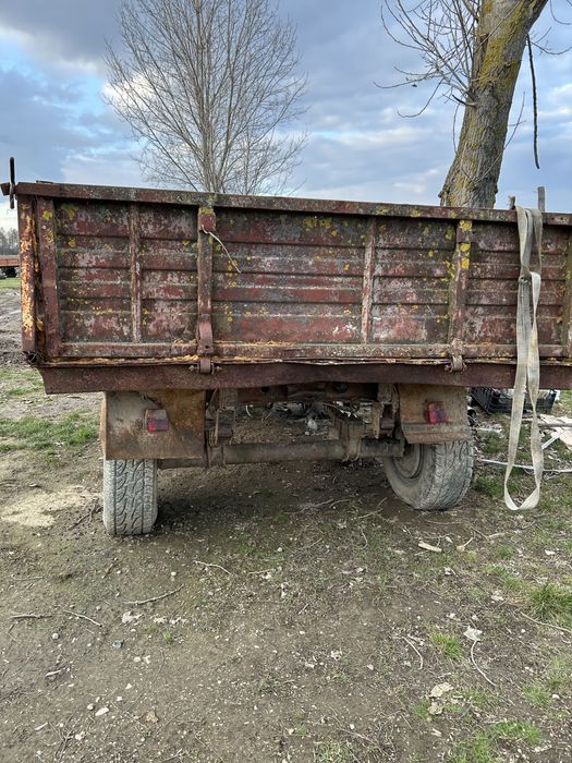 Remorcă de vânzare