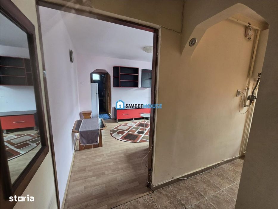 Apartament 2 camere zona 13 Decembrie