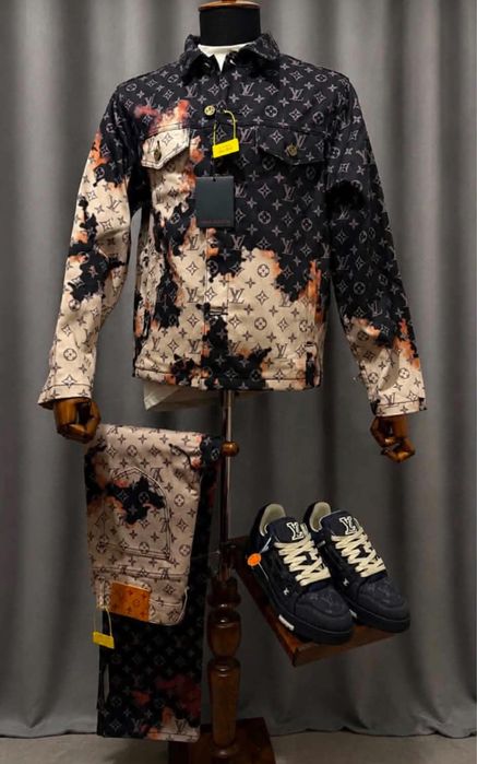 Compleu Lv  marimea M/L