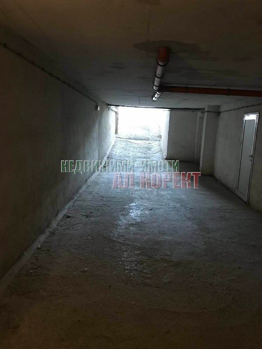 Дава се под наем Гараж / Паркомясто в Варна, Общината - 13 кв.м за 112.2 € - Снимка #2