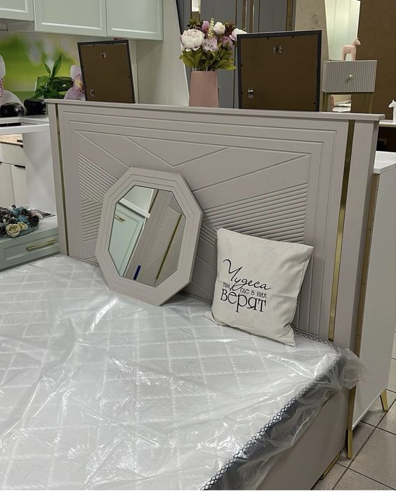 Кровать+матрас двуспальная