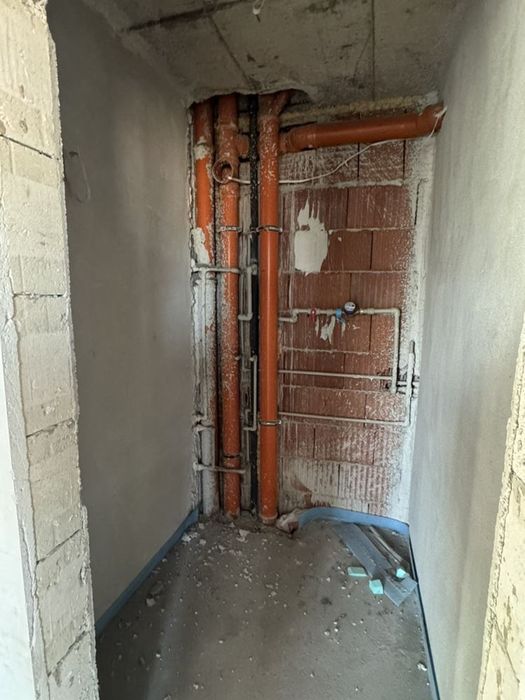 Просторен четиристаен апартамент в ж.к. Карпузица!