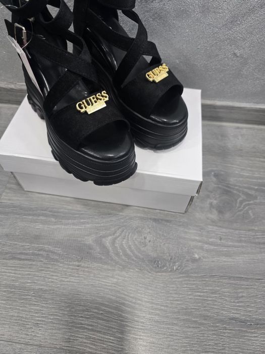 Sandale dama - marimi 35-40  transport prin curier