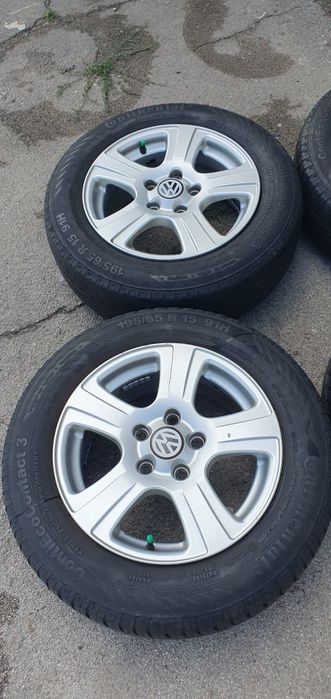 Гуми с ляти джанти 195х65х15WV AUDI