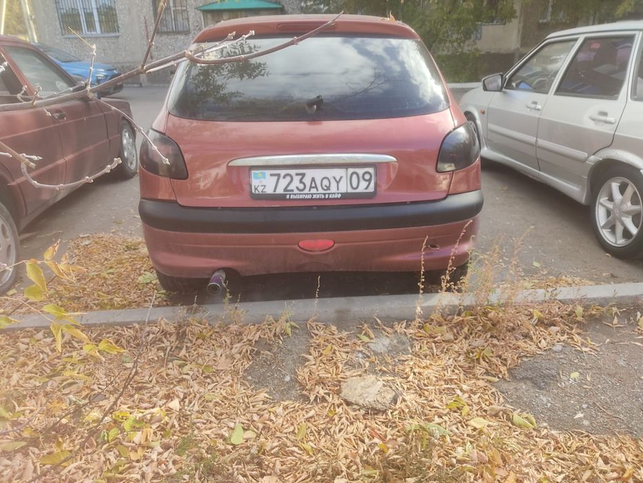 Продам машину не дорого