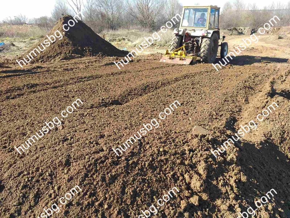 Доставка на хумус - почва за озеленяване /humusbg.com/