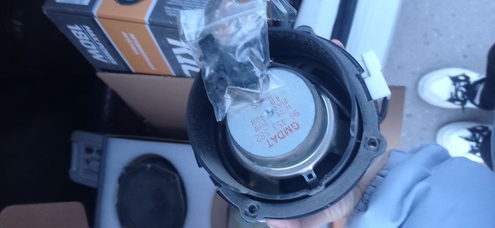 Продаётся колонки gentra стоковая 4 штуки оригинальный