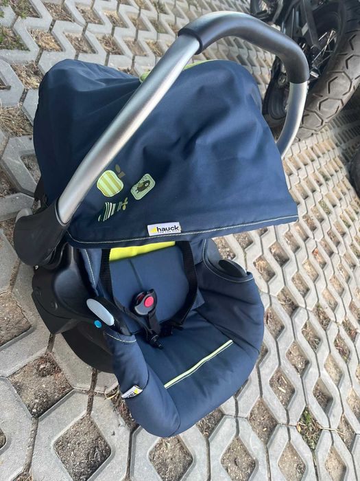 Подарявам детска количка 3в1 Hauck