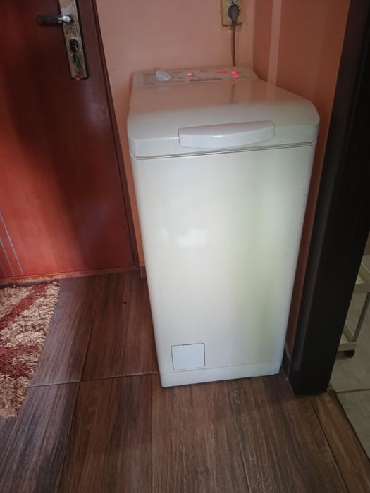 Vind mașină de spălat rufe AEG
