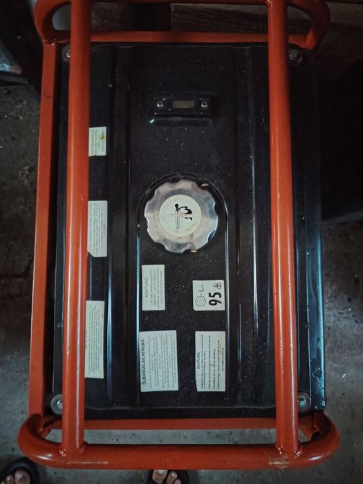 Vând generator cross X TOOS-3,85KW CPG3000