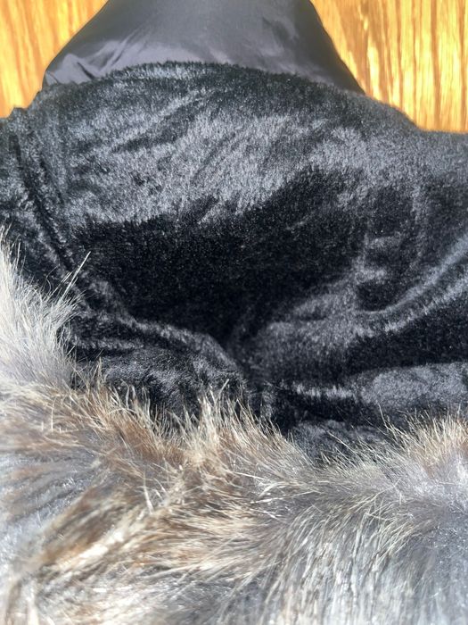 Дамско яке с качулка