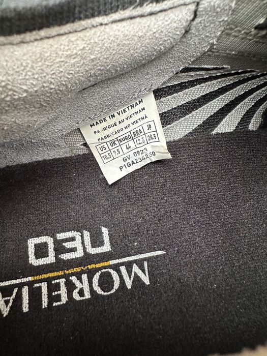 Ghete de fotbal Mizuno