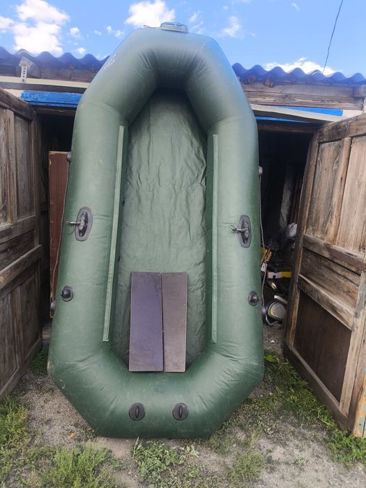 Продам лодку состояние новое