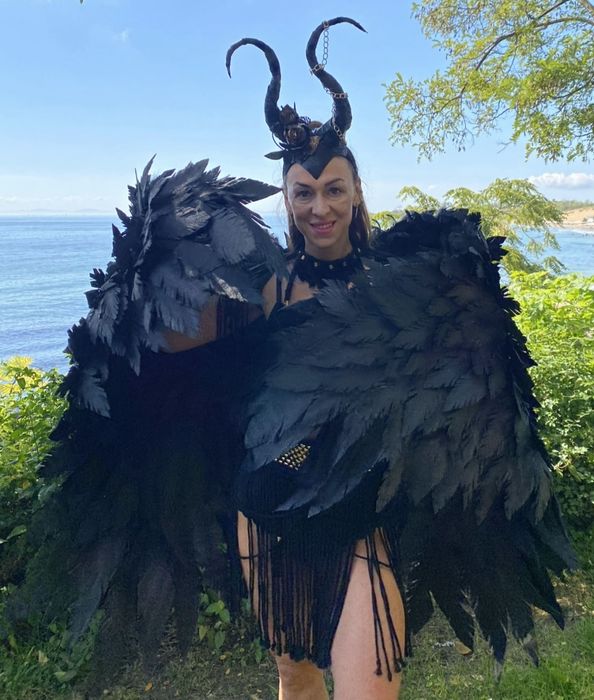 Крила за танци и фото