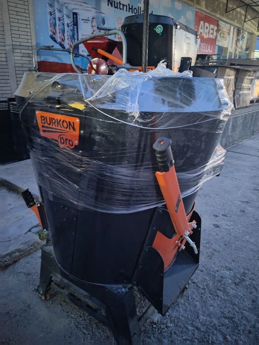 Продается   Стационарный Кормоизмельчитель