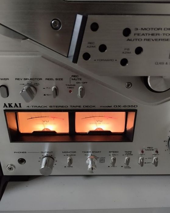 Магнитофон AKAI 635GX