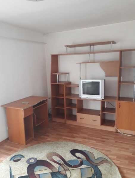 Дава се под наем Двустаен апартамент в Пловдив, Каменица 2 - 56 кв.м за 219.3 € - Снимка #1