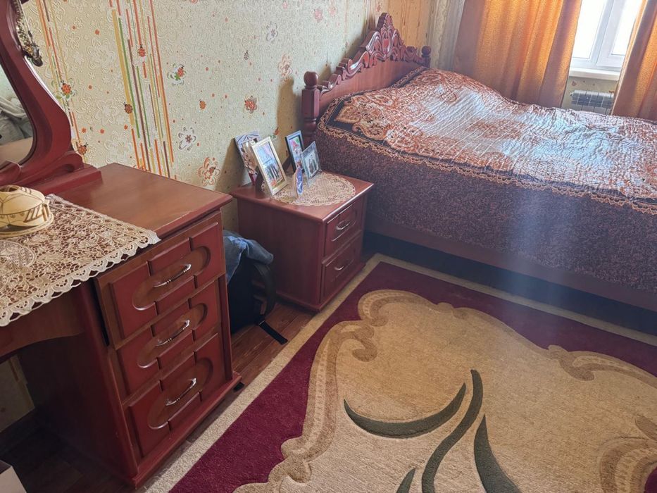 Спальный гарнитур