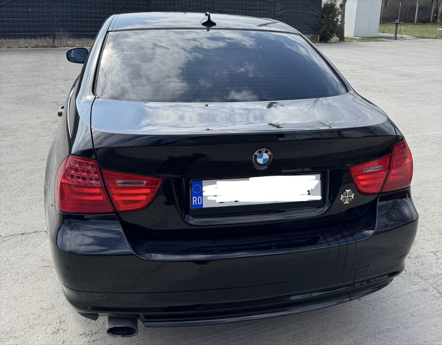 Se vinde. BMW 320d, E90