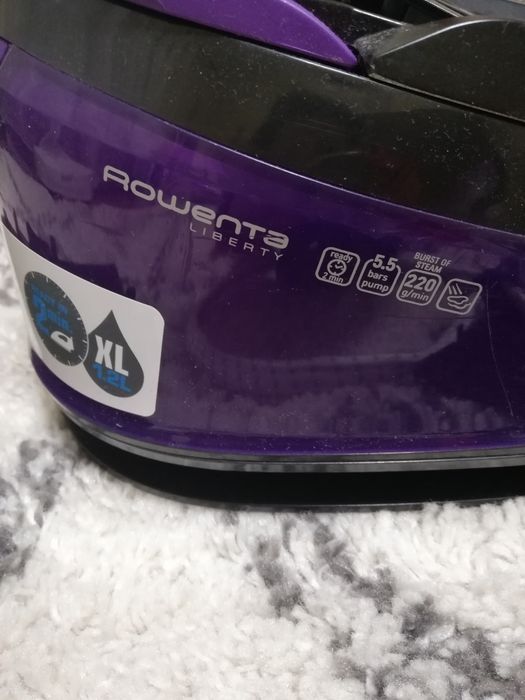 Парогенератор Rowenta за части с  касета против котлен камък