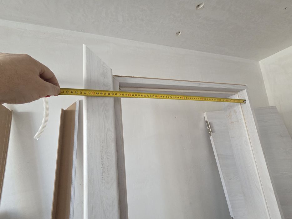 Интериорна .  Врата. Каса . И  . Первази.