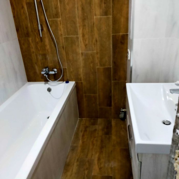 Плиточник-кафельщик.