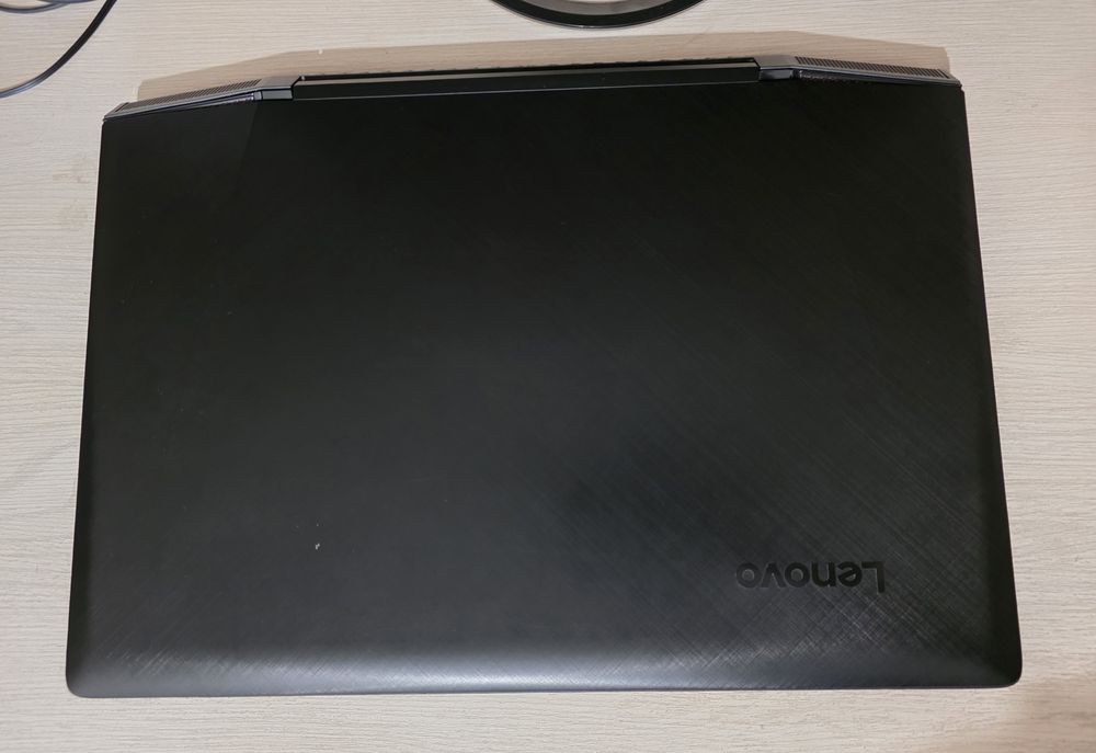 Lenovo y700 15 isk