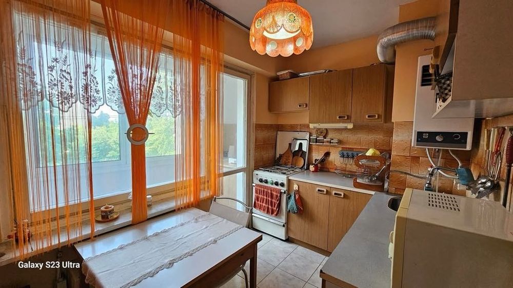 Дава се под наем Двустаен апартамент в Ловеч, Здравец - 65 кв.м за 214.2 € - Снимка #1
