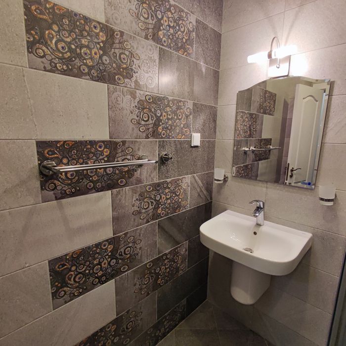 Дава се под наем Тристаен апартамент в Балчик - 97 кв.м за 550 € - Снимка #6