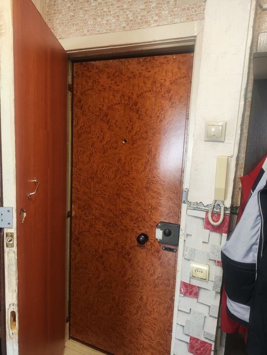 Дверь входная металлическая