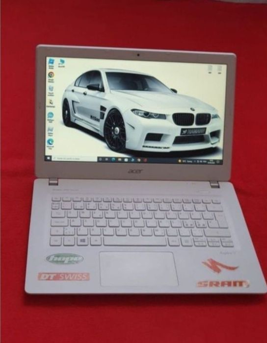 Laptop  Acer  14",baterie excelenta