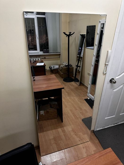 Зеркало без рамы